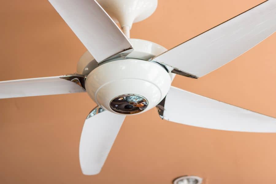 How To Lubricate a Ceiling Fan?