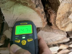 General Tools MMD4E Moisture Meter for Wood, Walls & Water Leak Detection 
